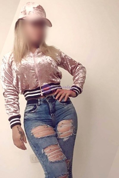 TE ATIENDO EN MI HABITACIÓN JOVENCITA Y DEBUTANTE (VENEZOLANA)